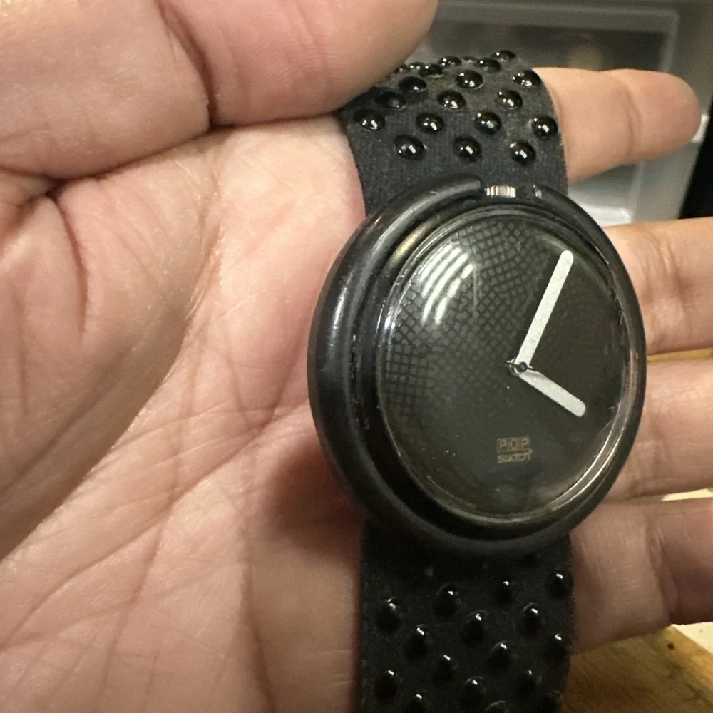 Working Vintage POP Swatch Watch 1989 Studded‎ Fabric Strap Black 39mm Rare Runs